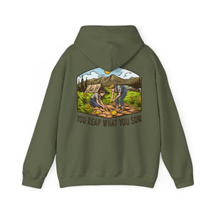 Camping Smiles! - Unisex Heavy Blend™ Hooded Sweatshirt