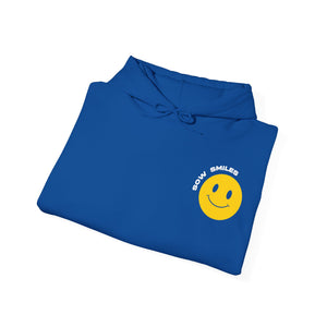 Universal Smiles! - Unisex Heavy Blend™ Hooded Sweatshirt