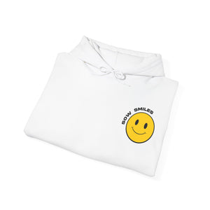 Universal Smiles! - Unisex Heavy Blend™ Hooded Sweatshirt