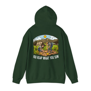 Camping Smiles! - Unisex Heavy Blend™ Hooded Sweatshirt