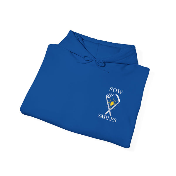 Camping Smiles! - Unisex Heavy Blend™ Hooded Sweatshirt