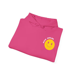 Universal Smiles! - Unisex Heavy Blend™ Hooded Sweatshirt